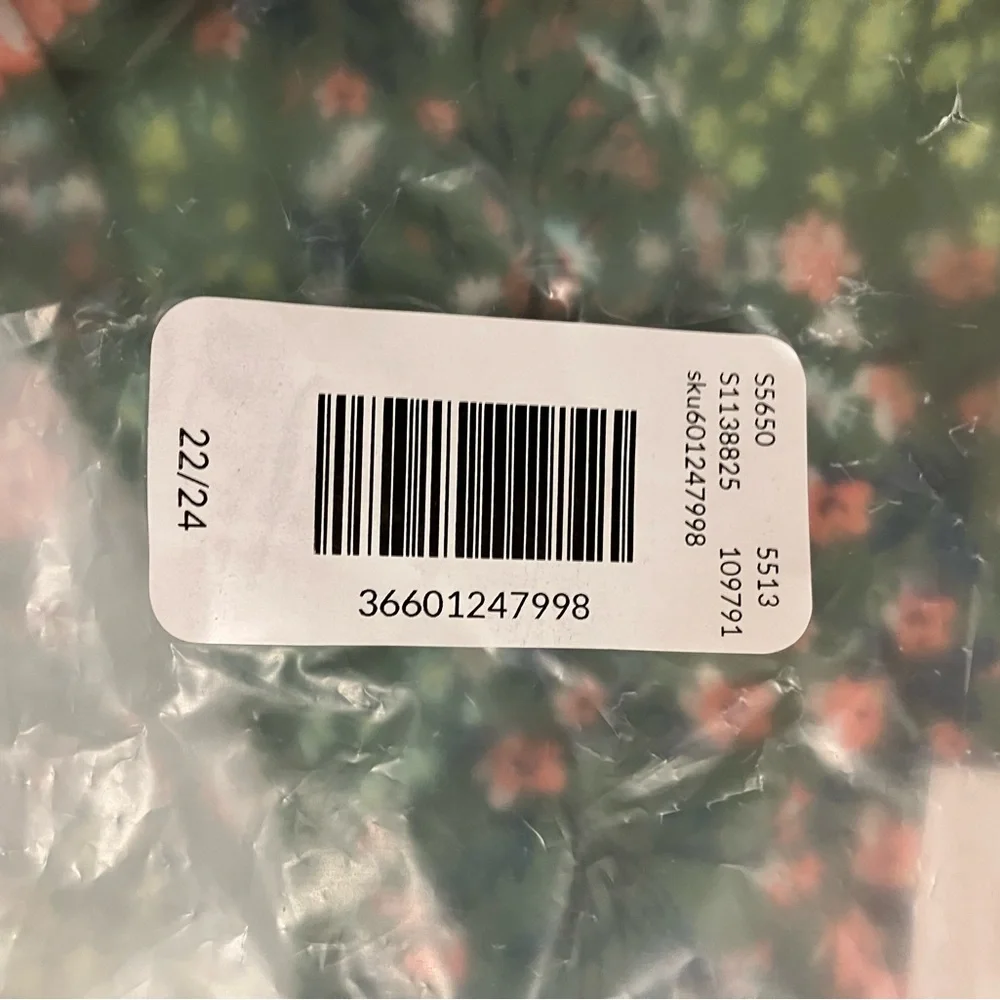 New With Tags Cacique Green Floral Intimates Set— Bra and Panties - Picture 6 of 8